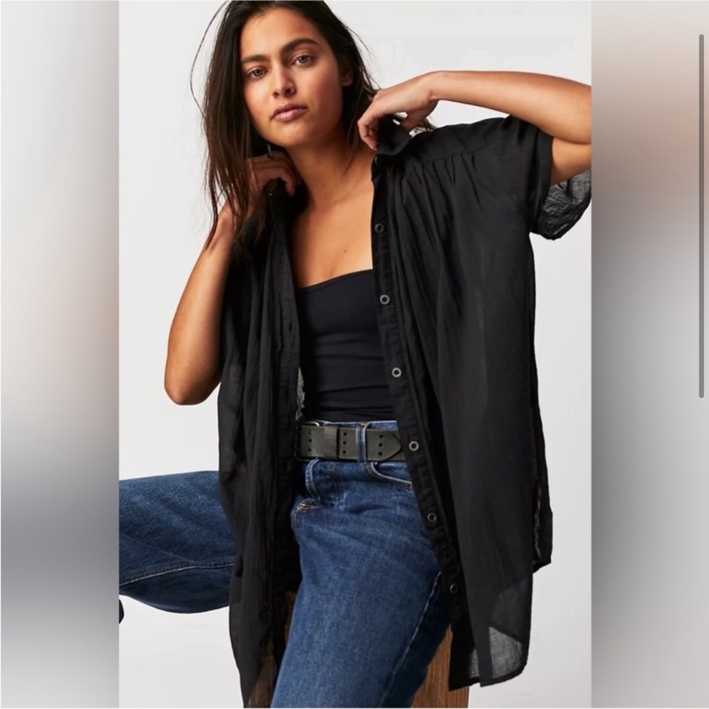 Free People Black Button Down Top. Size small - Picture 2 of 2